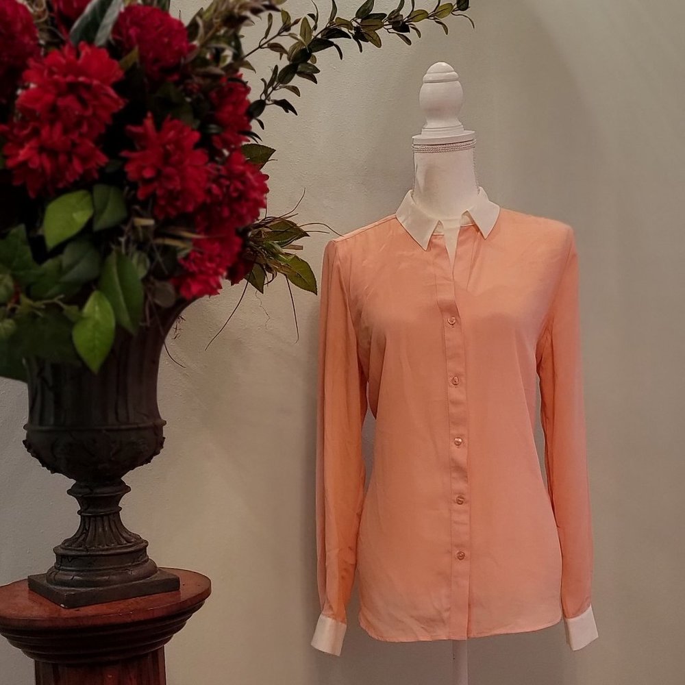 The Limited size L peach color long sleeve collar